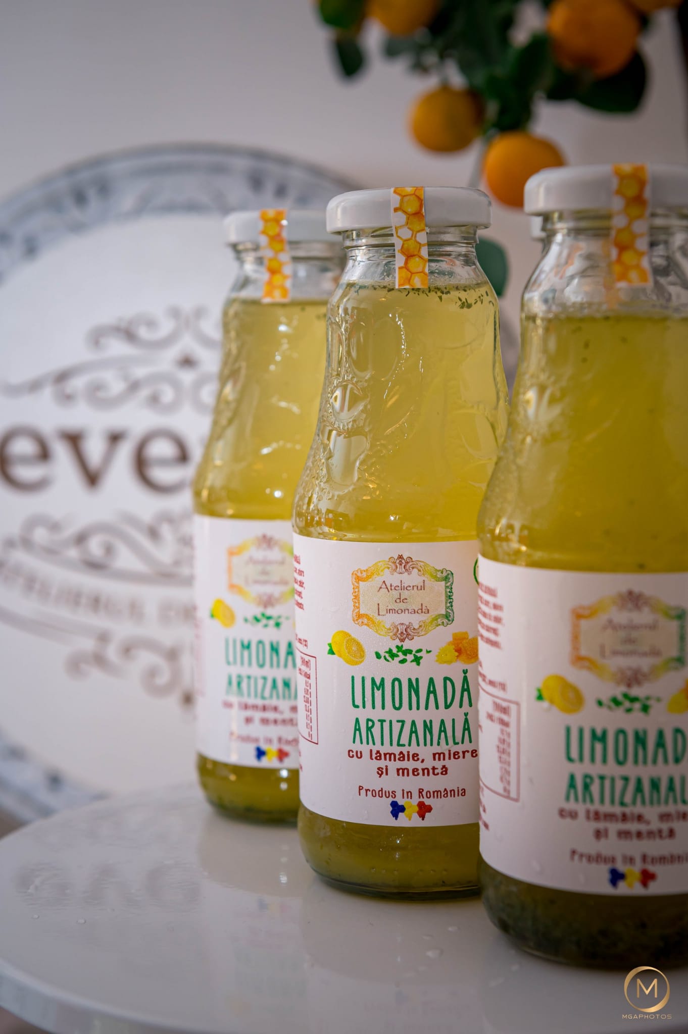 limonada artizanala la sticla cu lamaie, miere si menta by atelierul de limonada.